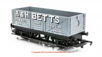 R60049 Hornby Railroad Plank Wagon number 45 - A H Betts - Era 2